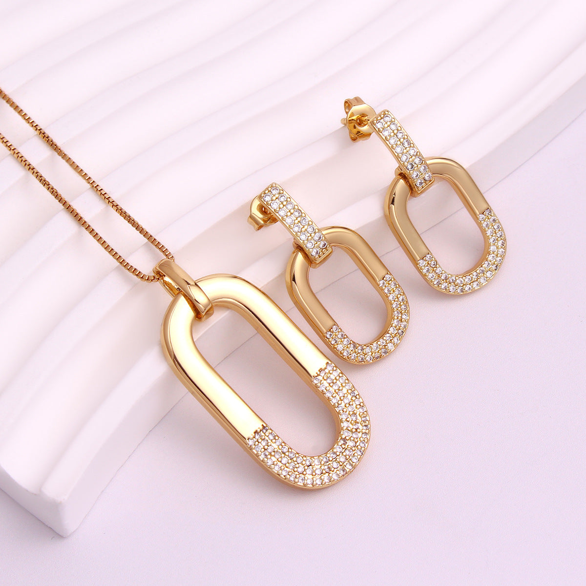 Oval Ear Stud Necklace