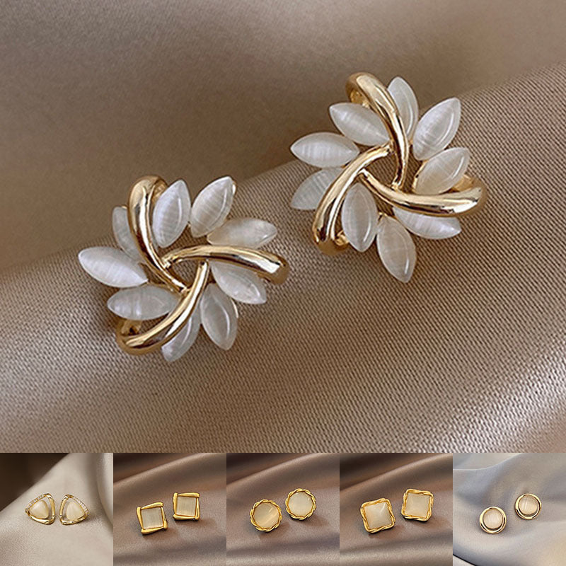 Cat's Eye Flower Earrings