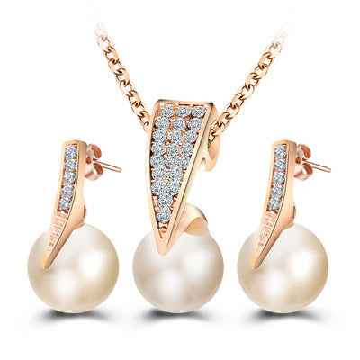 Pearl necklace set