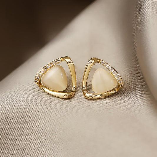 Cat's Eye Flower Earrings